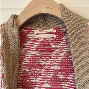 Anthropologie Women's Tan and Pink Sweater